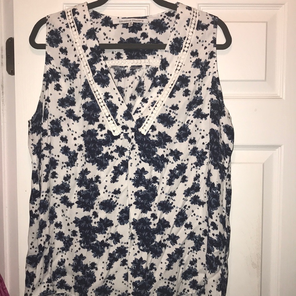 Blue and white floral top